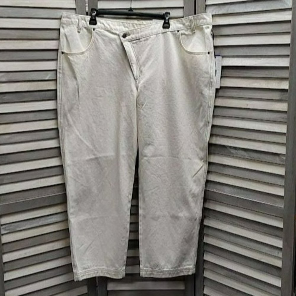 High-rise Overlap Straight Leg Jeans | Future Collective Kahlana | 20W/22W